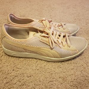 Puma mesh fashion sneaker